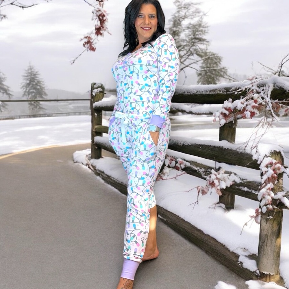 Shirley & Stone purple Christmas light pajama lounge set - Picture 12 of 12